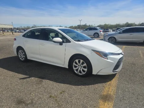 White 2024 Toyota Corolla LE for sale in Summerville, SC