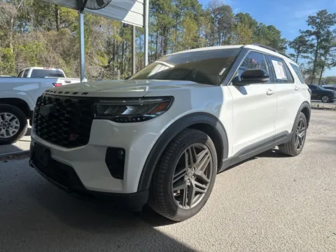 Photos of 2025 Ford Explorer ST for sale in Summerville, SC at Automaxx of the Carolinas