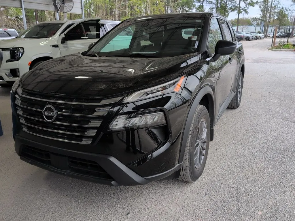 Black 2024 Nissan Rogue S for sale in Summerville, SC