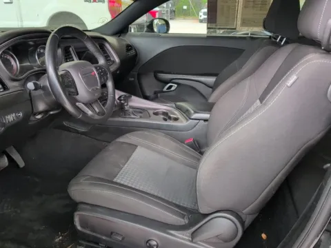 More photos of 2023 Dodge Challenger SXT at Automaxx of the Carolinas, SC