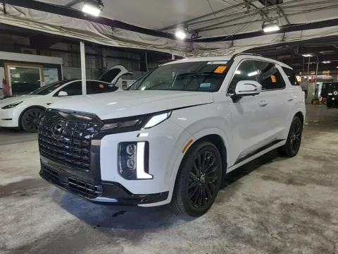 Photos of 2024 Hyundai Palisade Calligraphy Night Edition for sale in Summerville, SC at Automaxx of the Carolinas
