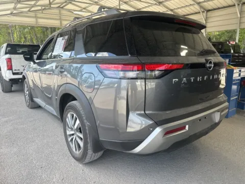 More photos of 2024 Nissan Pathfinder SL at Automaxx of the Carolinas, SC