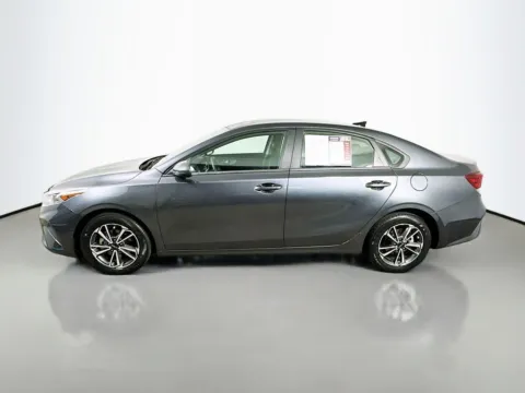 More photos of 2022 Kia Forte LXS at Automaxx of the Carolinas, SC