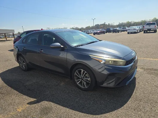 Gray 2022 Kia Forte LXS for sale in Summerville, SC