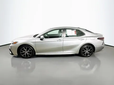 More photos of 2022 Toyota Camry SE at Automaxx of the Carolinas, SC