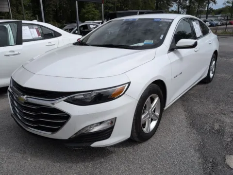 White 2023 Chevrolet Malibu LT for sale in Summerville, SC
