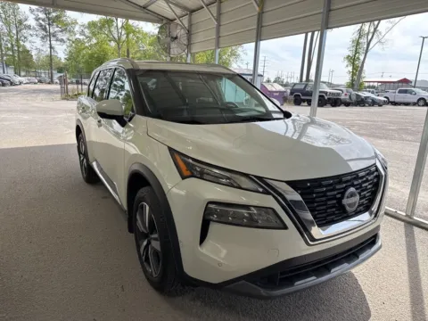 Photos of 2023 Nissan Rogue SL for sale in Summerville, SC at Automaxx of the Carolinas