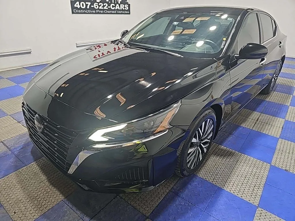 Black 2023 Nissan Altima 2.5 SV for sale in Summerville, SC