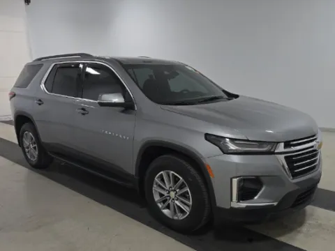 Gray 2023 Chevrolet Traverse LT for sale in Summerville, SC