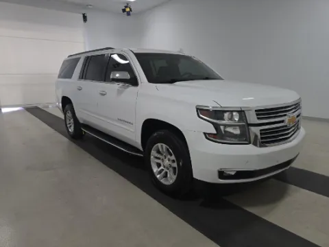 White 2019 Chevrolet Suburban Premier for sale in Summerville, SC