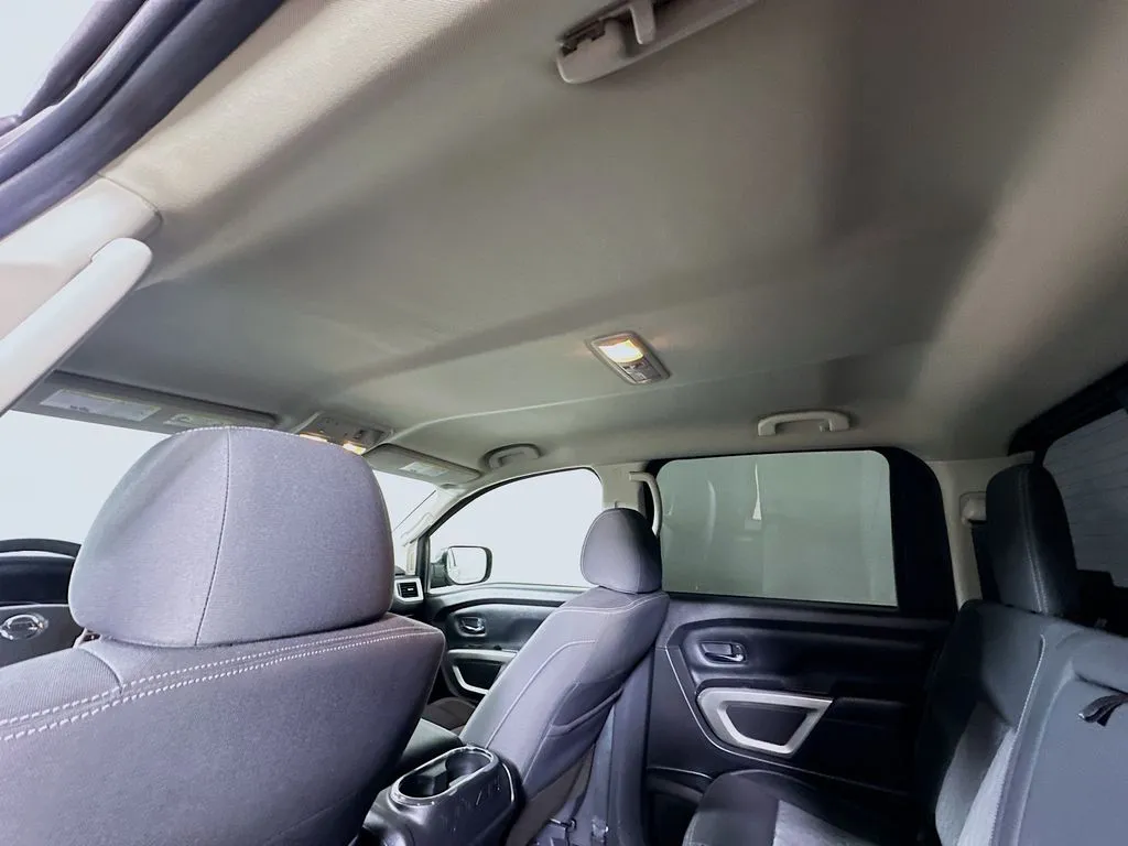 2021 Nissan Titan SV - Photo 13