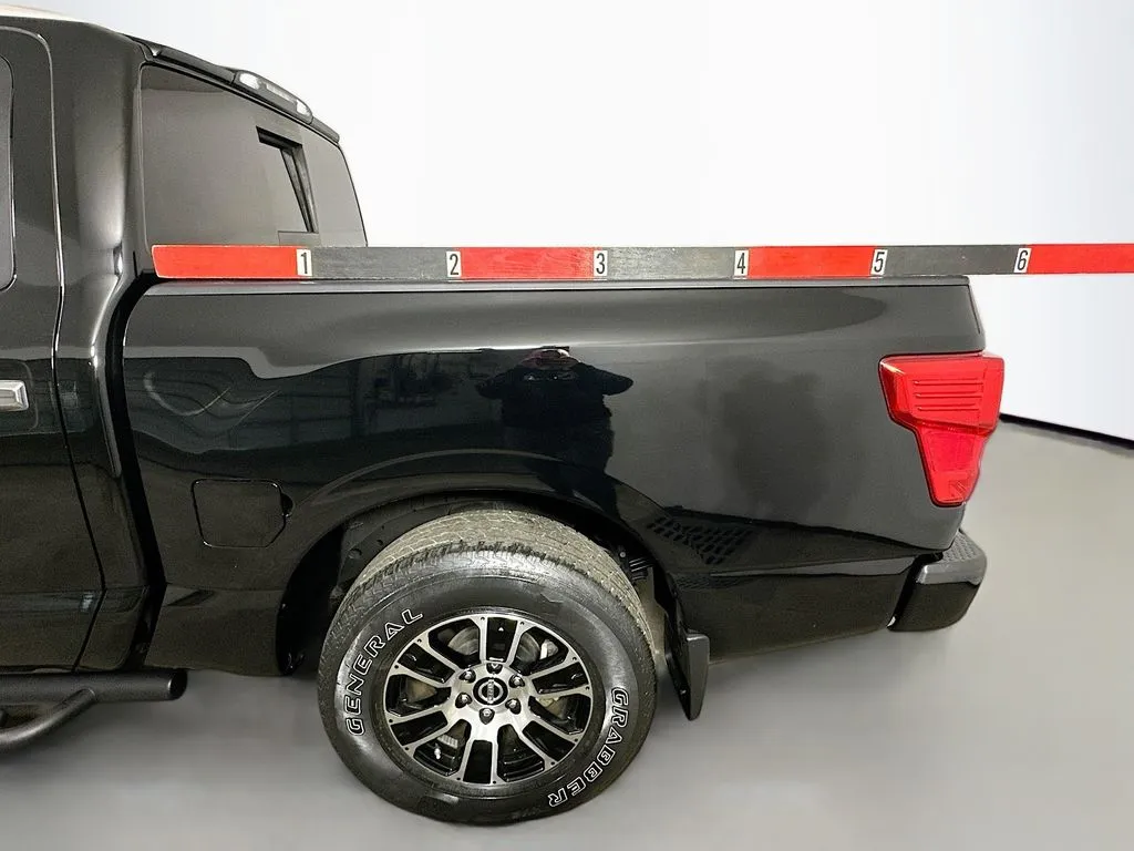 2021 Nissan Titan SV - Photo 36