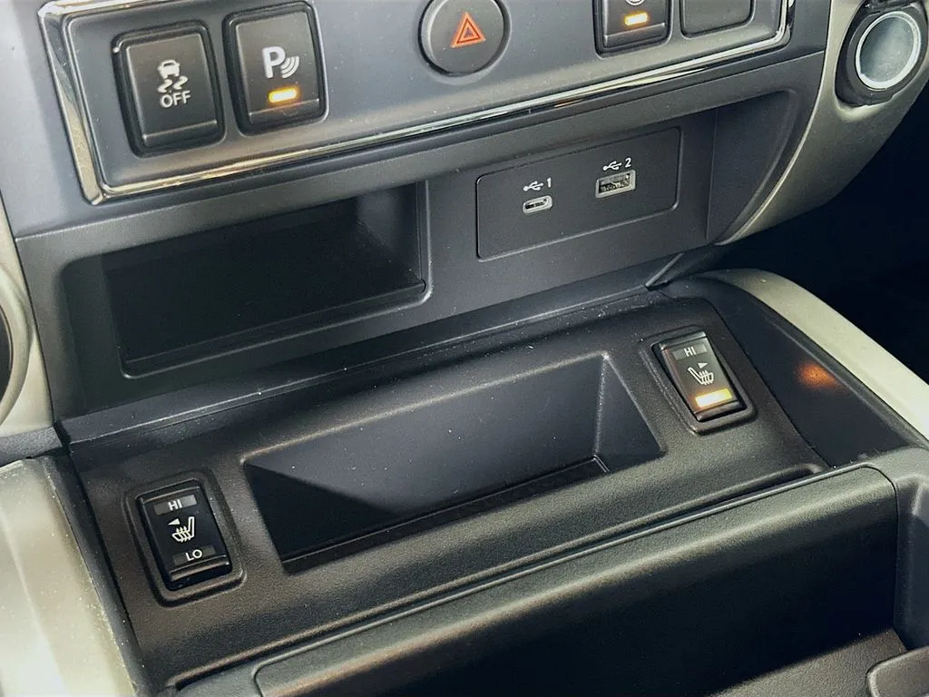 2021 Nissan Titan SV - Photo 31