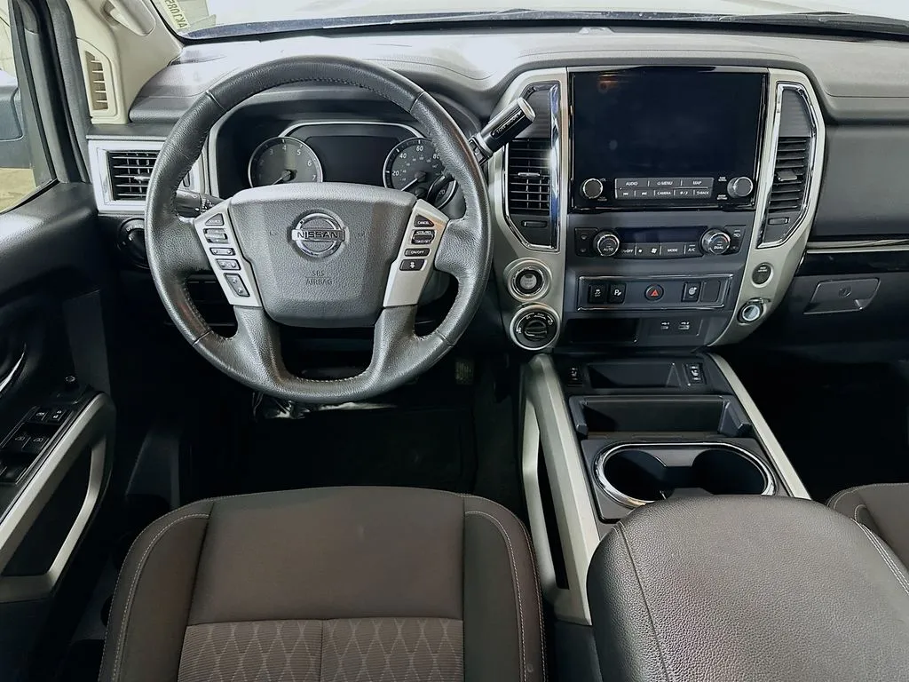 2021 Nissan Titan SV - Photo 17