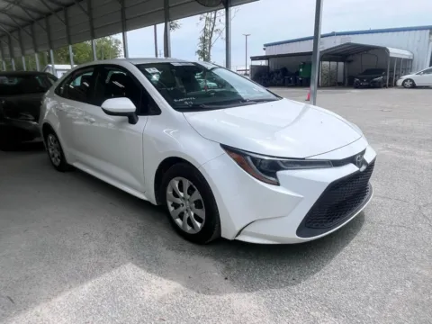 White 2021 Toyota Corolla LE for sale in Summerville, SC