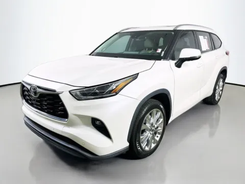Another view of 2021 Toyota Highlander Limited for sale in Summerville, SC at Automaxx of the Carolinas