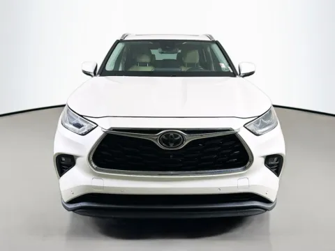 Photos of 2021 Toyota Highlander Limited for sale in Summerville, SC at Automaxx of the Carolinas