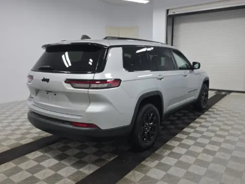 Another view of 2024 Jeep Grand Cherokee L Altitude for sale in Summerville, SC at Automaxx of the Carolinas