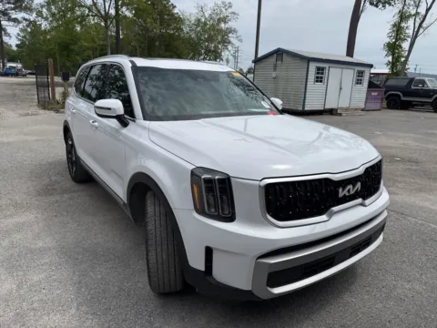 Photos of 2023 Kia Telluride EX for sale in Summerville, SC at Automaxx of the Carolinas
