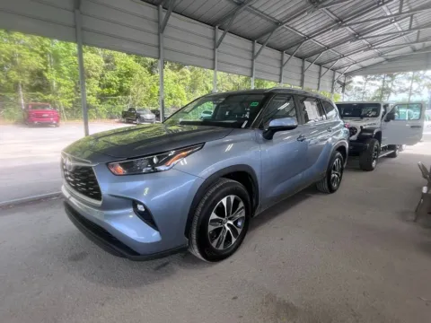 Another view of 2023 Toyota Highlander XLE for sale in Summerville, SC at Automaxx of the Carolinas
