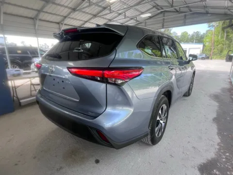 More photos of 2023 Toyota Highlander XLE at Automaxx of the Carolinas, SC
