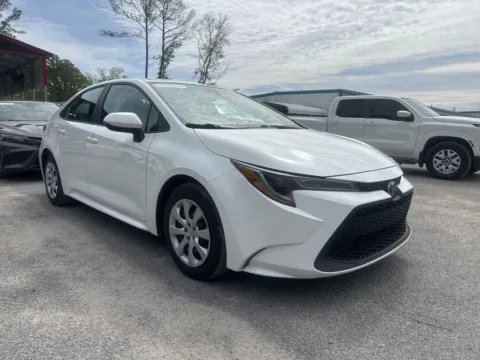 White 2022 Toyota Corolla LE for sale in Summerville, SC