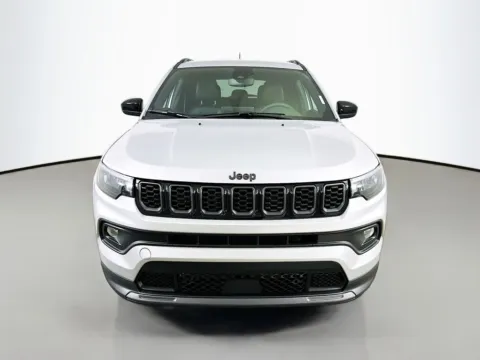 Photos of 2026 Jeep Compass Latitude for sale in Summerville, SC at Automaxx of the Carolinas