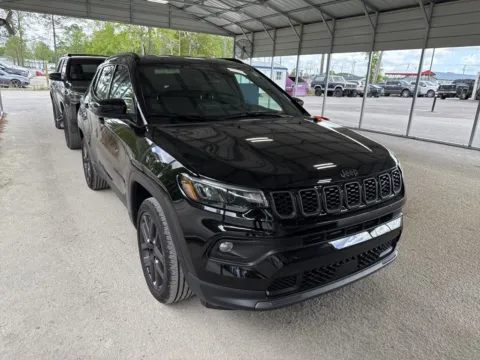 Photos of 2026 Jeep Compass Latitude for sale in Summerville, SC at Automaxx of the Carolinas