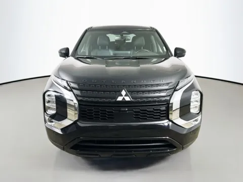 Photos of 2023 Mitsubishi Outlander for sale in Summerville, SC at Automaxx of the Carolinas