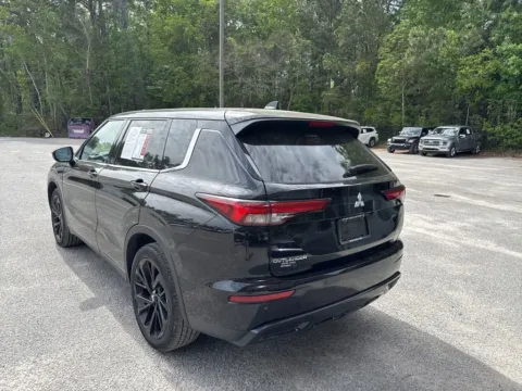 Another view of 2023 Mitsubishi Outlander for sale in Summerville, SC at Automaxx of the Carolinas