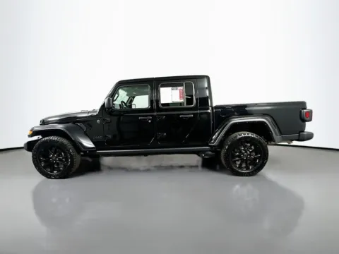 More photos of 2024 Jeep Gladiator Nighthawk at Automaxx of the Carolinas, SC