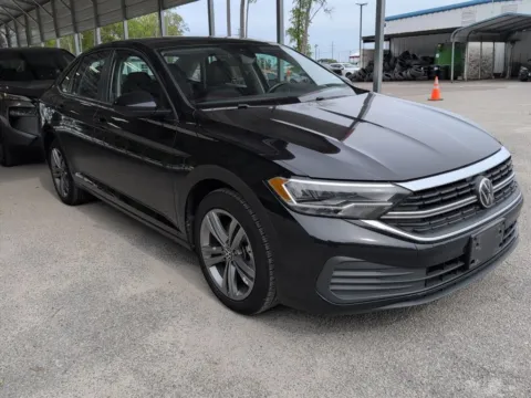 Photos of 2024 Volkswagen Jetta 1.5T SE for sale in Summerville, SC at Automaxx of the Carolinas