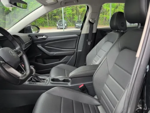 More photos of 2024 Volkswagen Jetta 1.5T SE at Automaxx of the Carolinas, SC