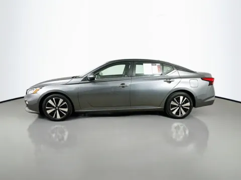More photos of 2022 Nissan Altima 2.5 SV at Automaxx of the Carolinas, SC
