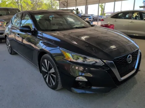 Photos of 2021 Nissan Altima 2.5 SL for sale in Summerville, SC at Automaxx of the Carolinas