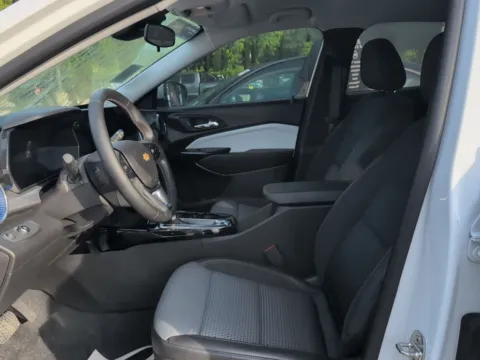 More photos of 2024 Chevrolet Trax LT at Automaxx of the Carolinas, SC