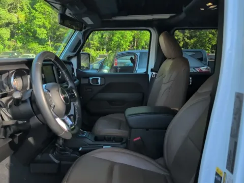 More photos of 2022 Jeep Wrangler Unlimited Sahara at Automaxx of the Carolinas, SC