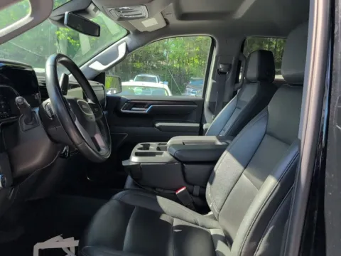 More photos of 2025 GMC Sierra 1500 SLT at Automaxx of the Carolinas, SC