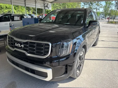 Photos of 2025 Kia Telluride S for sale in Summerville, SC at Automaxx of the Carolinas