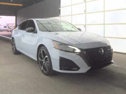 White 2023 Nissan Altima 2.5 SR for sale in Summerville, SC