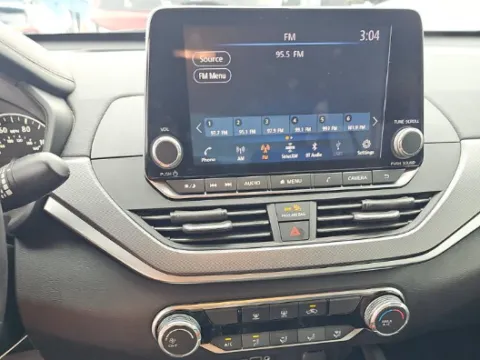 More photos of 2023 Nissan Altima 2.5 SR at Automaxx of the Carolinas, SC