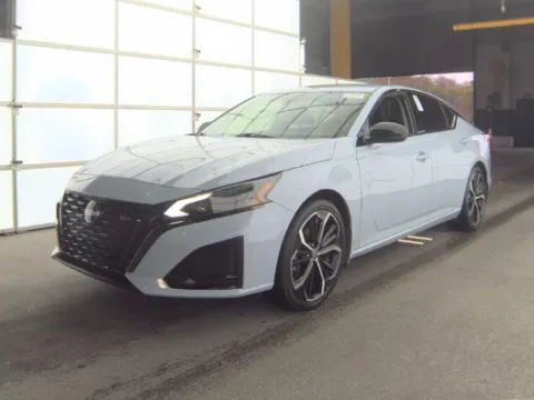 Photos of 2023 Nissan Altima 2.5 SR for sale in Summerville, SC at Automaxx of the Carolinas