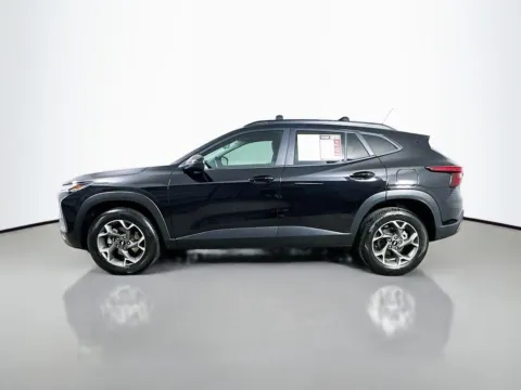 More photos of 2025 Chevrolet Trax LT at Automaxx of the Carolinas, SC
