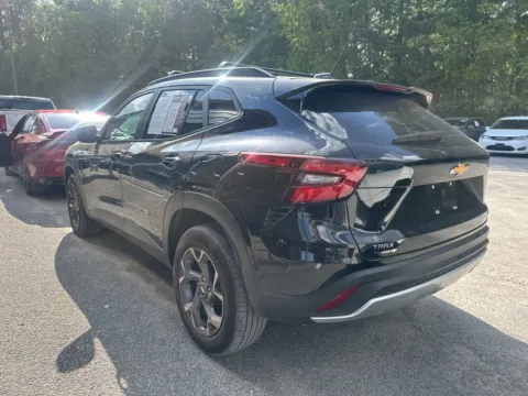 More photos of 2025 Chevrolet Trax LT at Automaxx of the Carolinas, SC