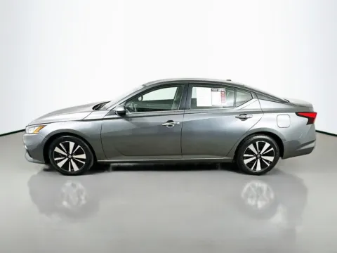 More photos of 2022 Nissan Altima 2.5 SV at Automaxx of the Carolinas, SC
