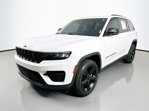 Another view of 2023 Jeep Grand Cherokee Altitude X for sale in Summerville, SC at Automaxx of the Carolinas