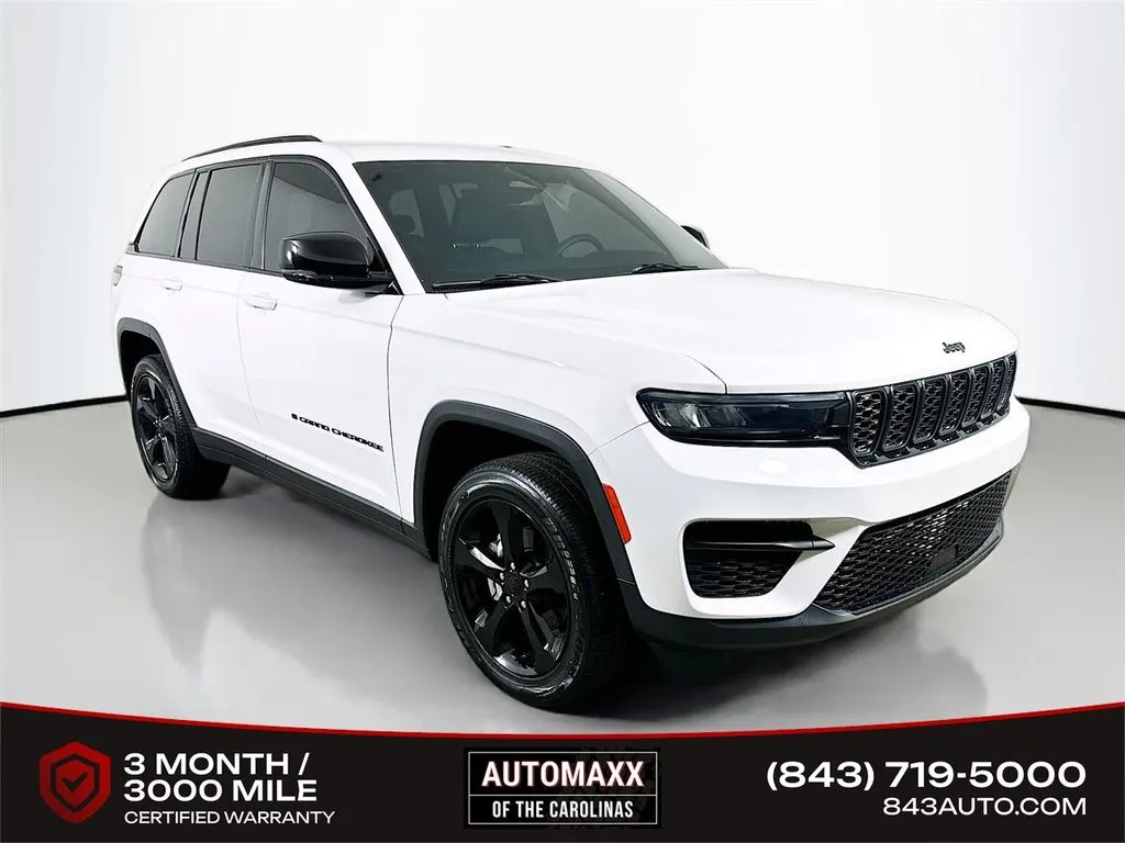 White 2023 Jeep Grand Cherokee Altitude X for sale in Summerville, SC