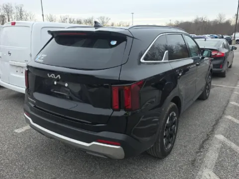 Another view of 2025 Kia Sorento S for sale in Summerville, SC at Automaxx of the Carolinas