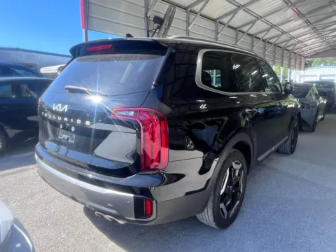More photos of 2025 Kia Telluride S at Automaxx of the Carolinas, SC