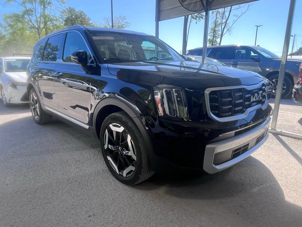 Black 2025 Kia Telluride S for sale in Summerville, SC
